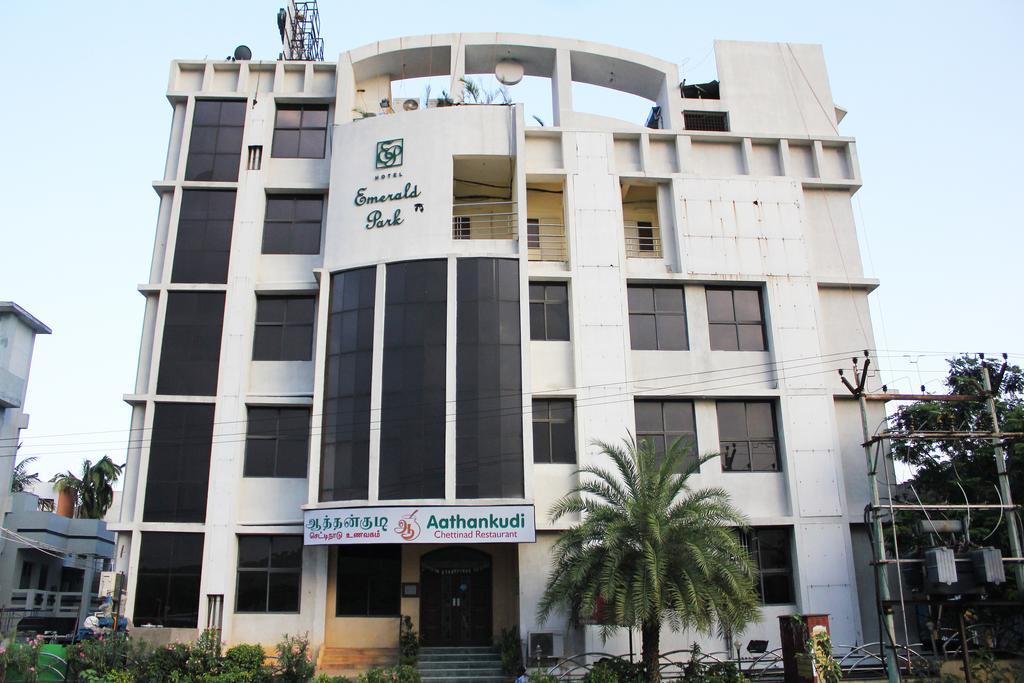 Hotel Emerald Park Chennai Luaran gambar