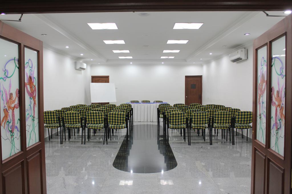 Hotel Emerald Park Chennai Luaran gambar