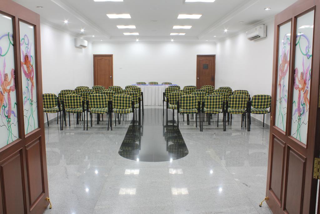 Hotel Emerald Park Chennai Luaran gambar