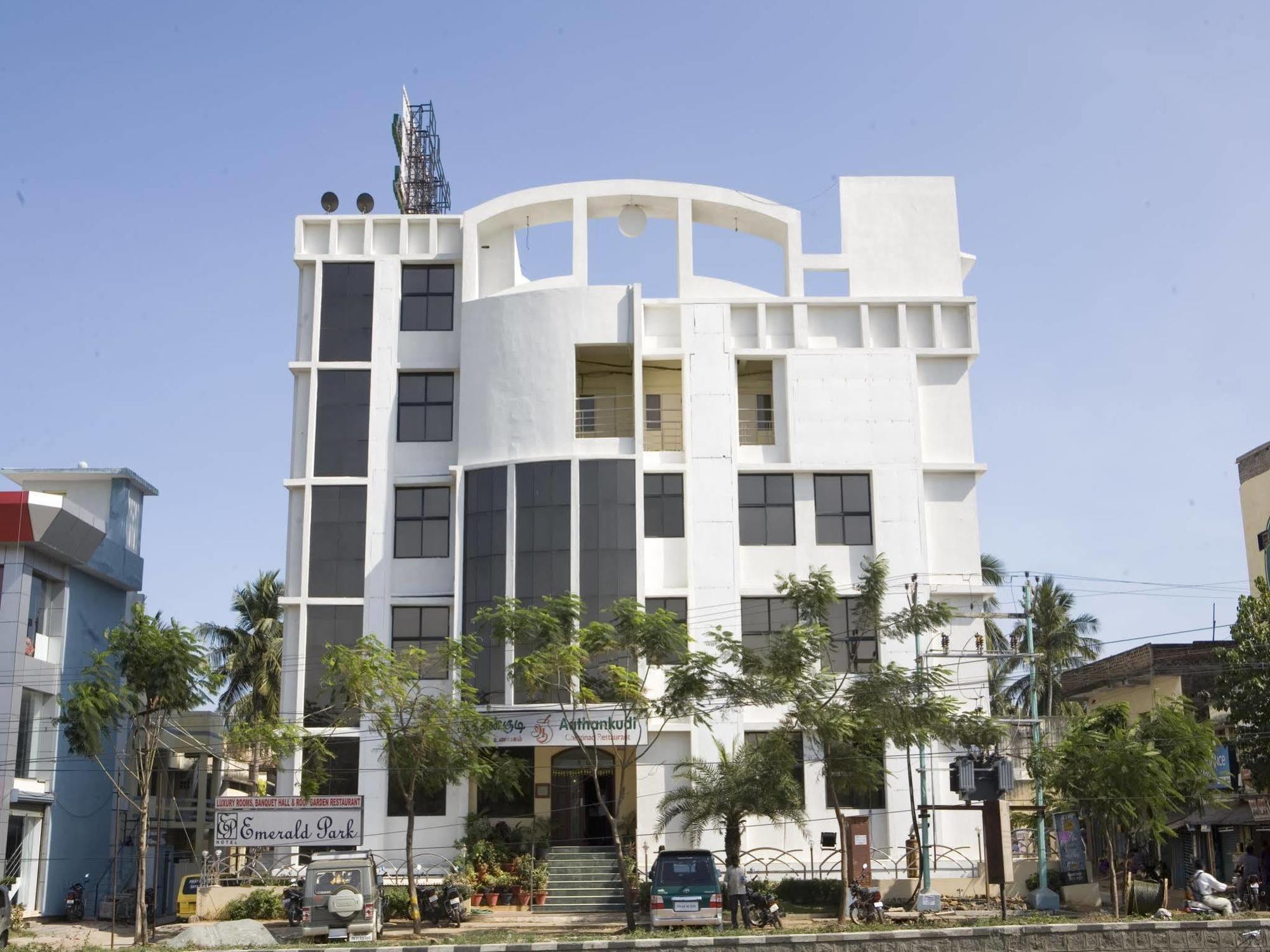 Hotel Emerald Park Chennai Luaran gambar